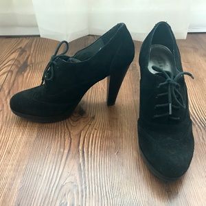 Audrey Brooke Suede Oxford Pumps